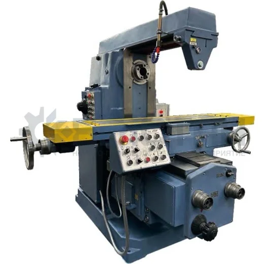 Консольно-фрезерный станок 6Т82Г